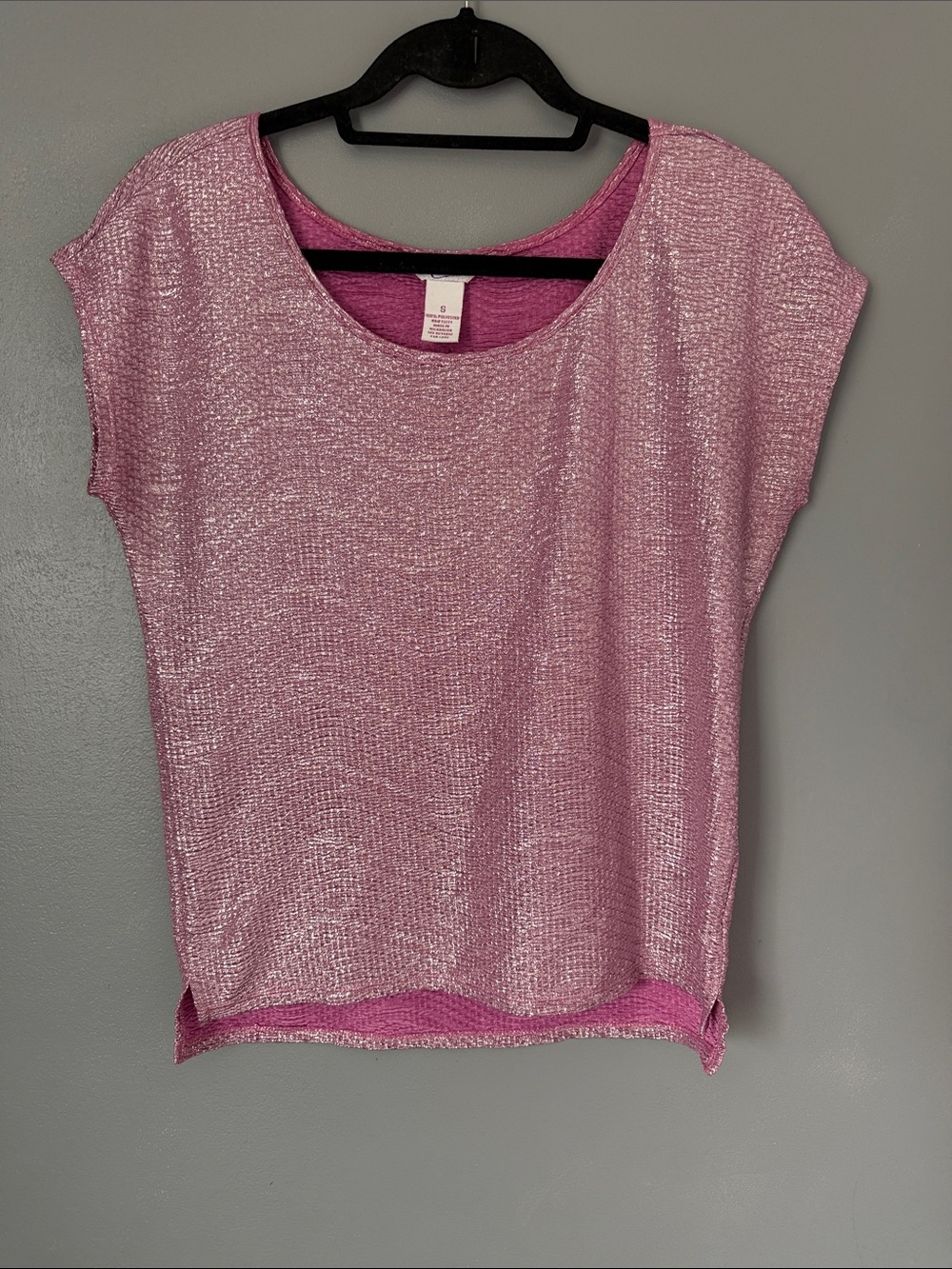 Candie's Women’s Y2K 90s Shimmery Pink Short Sleeve‎ Scoop Neck Top size Small
